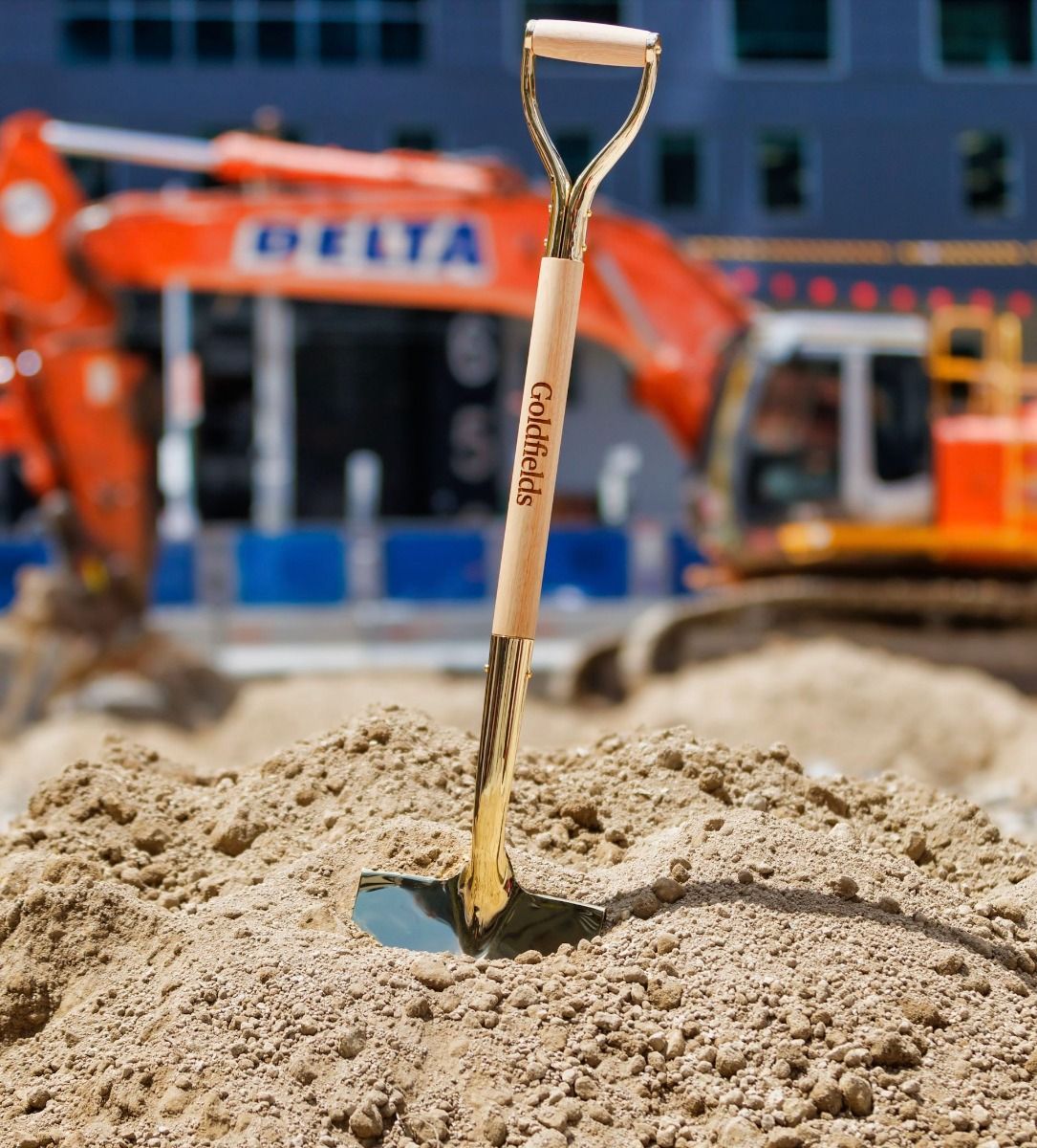 Gold shovel